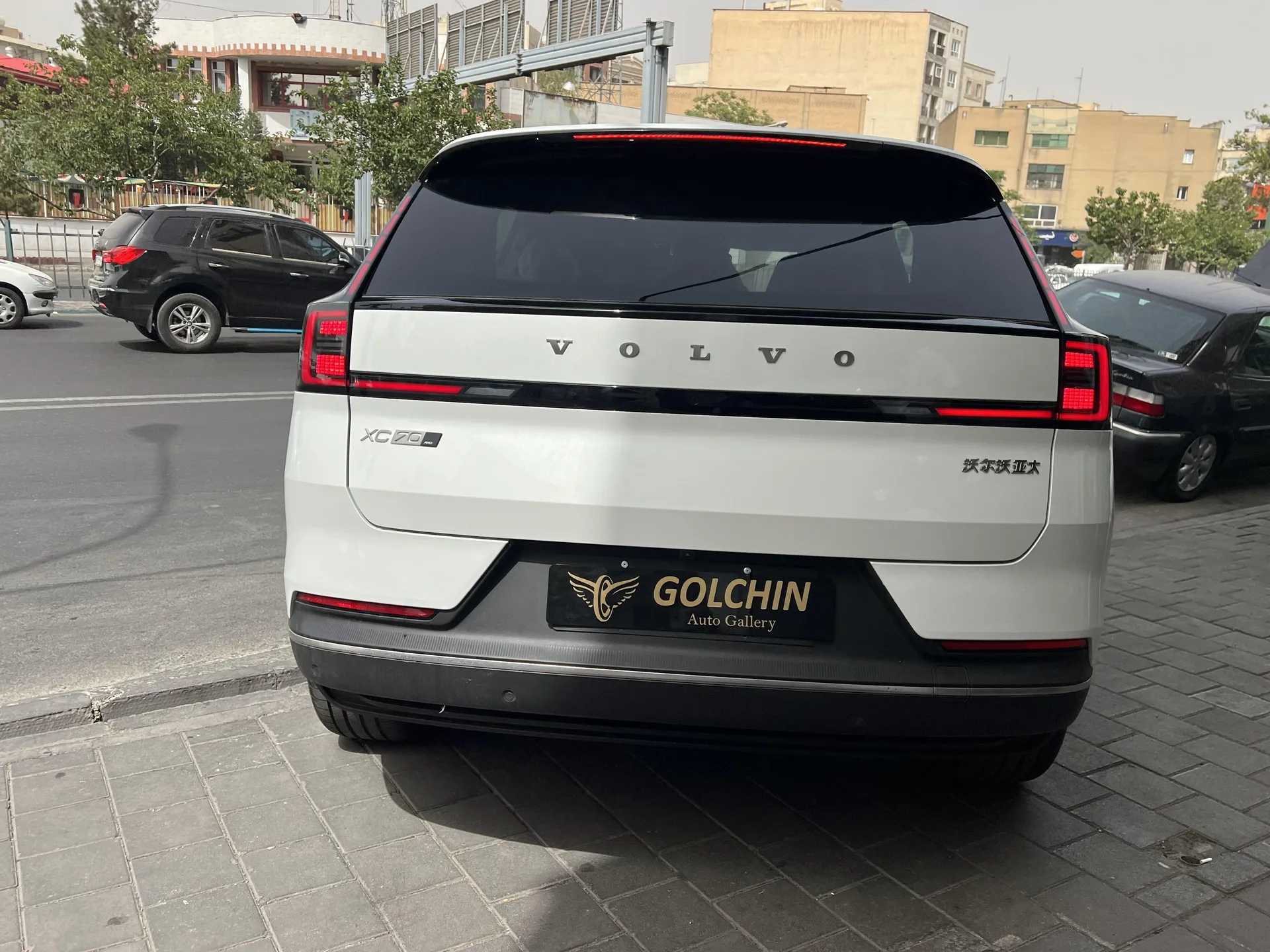 ولوو  XC70 4
