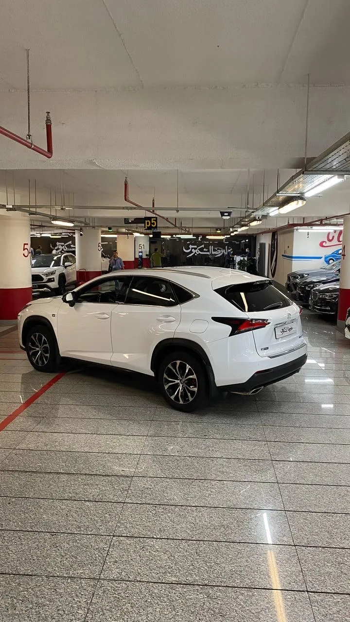 لکسوس  NX 2