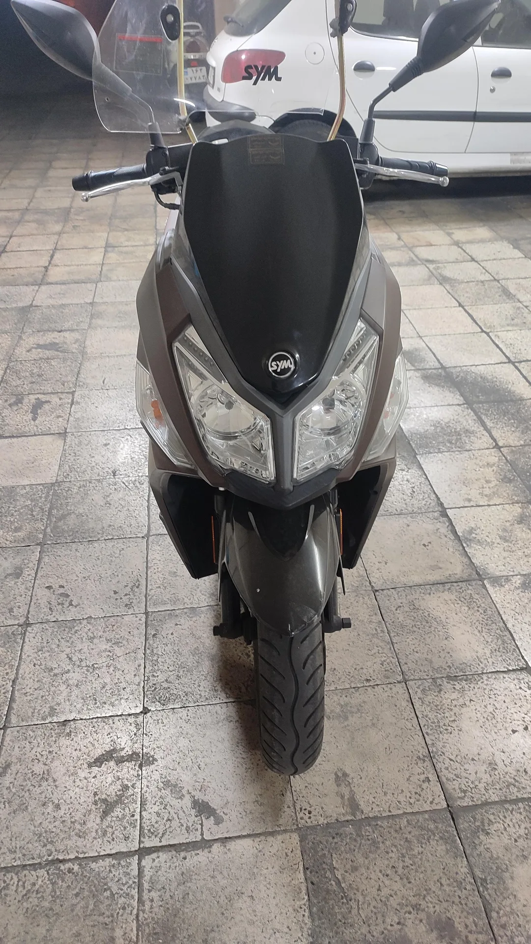 اس وای ام  گلکسی J 200 2
