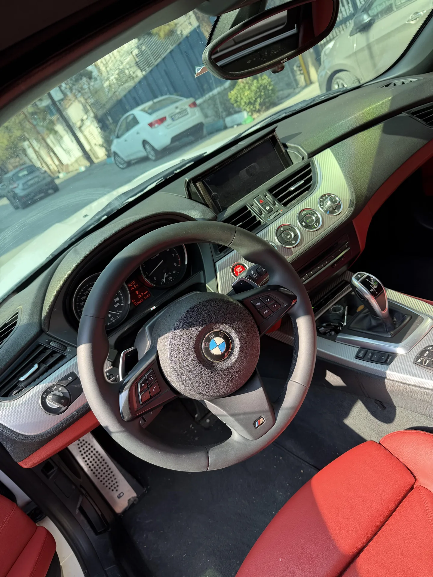 ب ام و  Z4 2