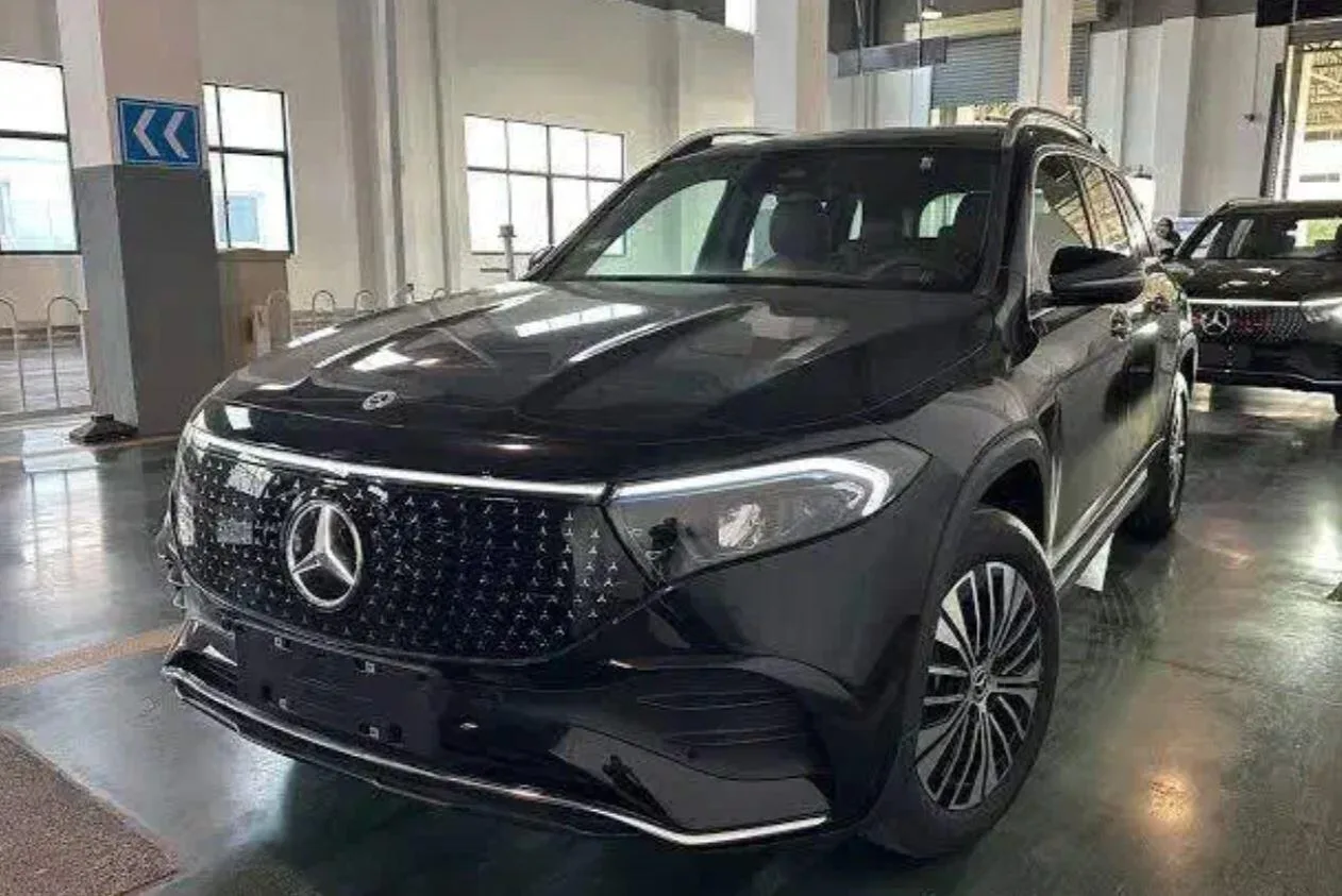 بنز کلاس EQB