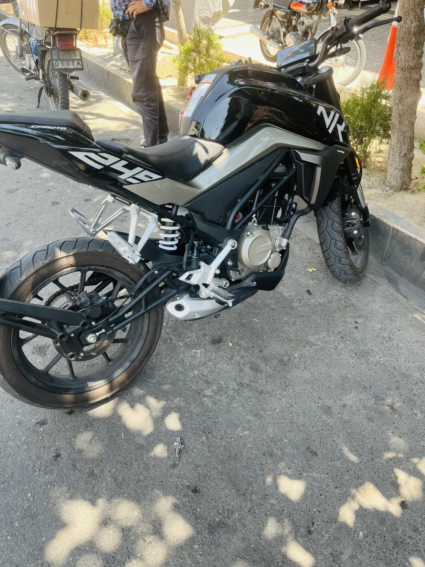 جهان رو  CF 250 2