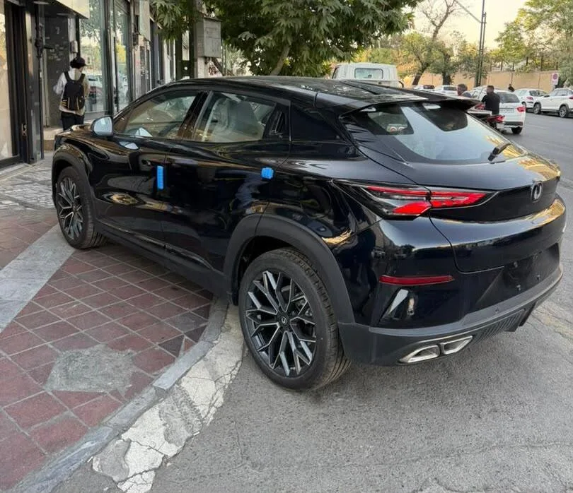 چانگان  UNI-T 6