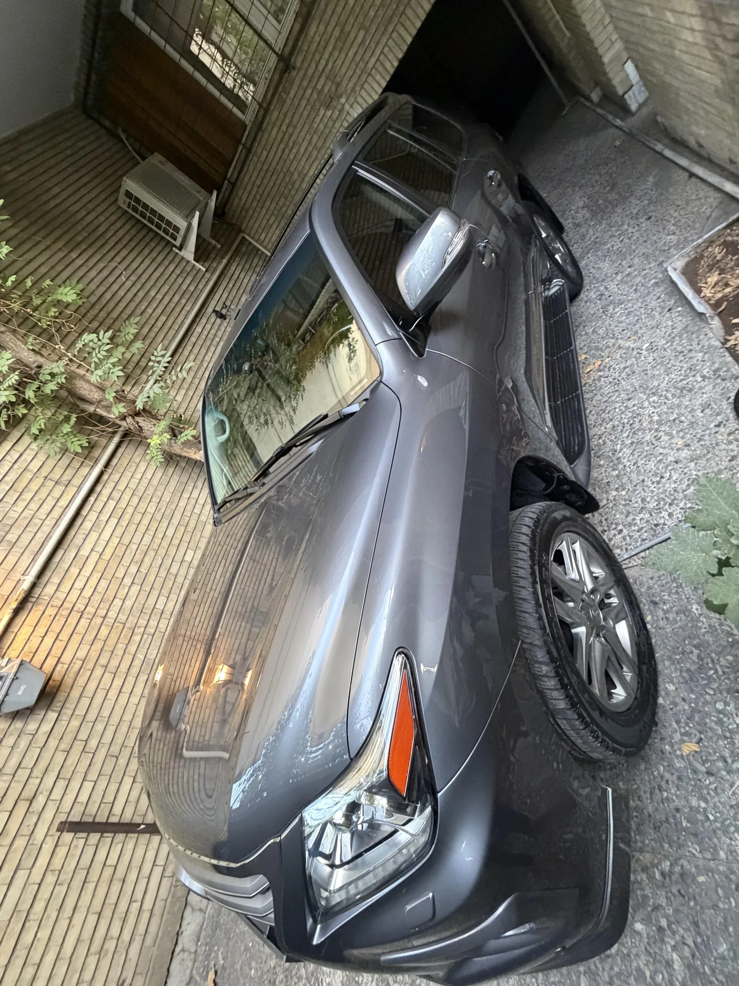 لکسوس  LX 2