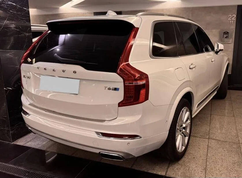 ولوو  XC90 4