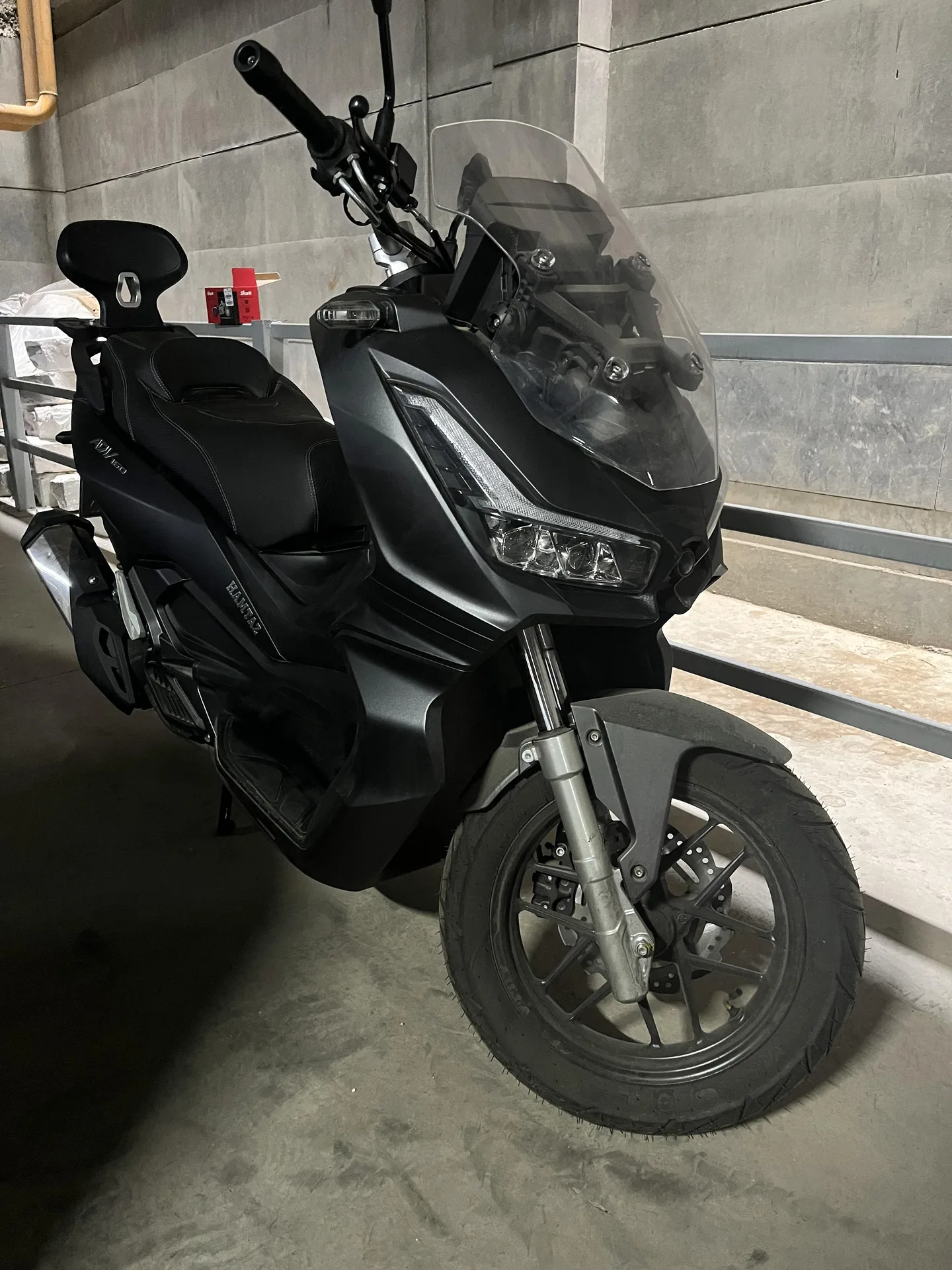 جهان همتا همتاز ADV160