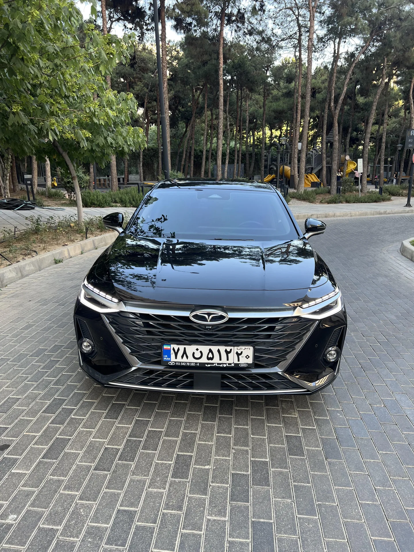 فونیکس  آریزو 8 (Z8)