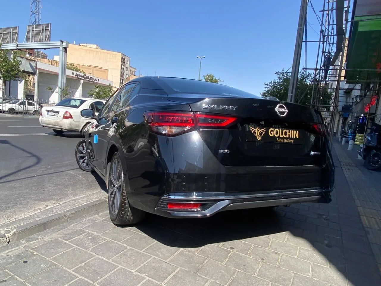 نیسان  سیلفی e-POWER 10