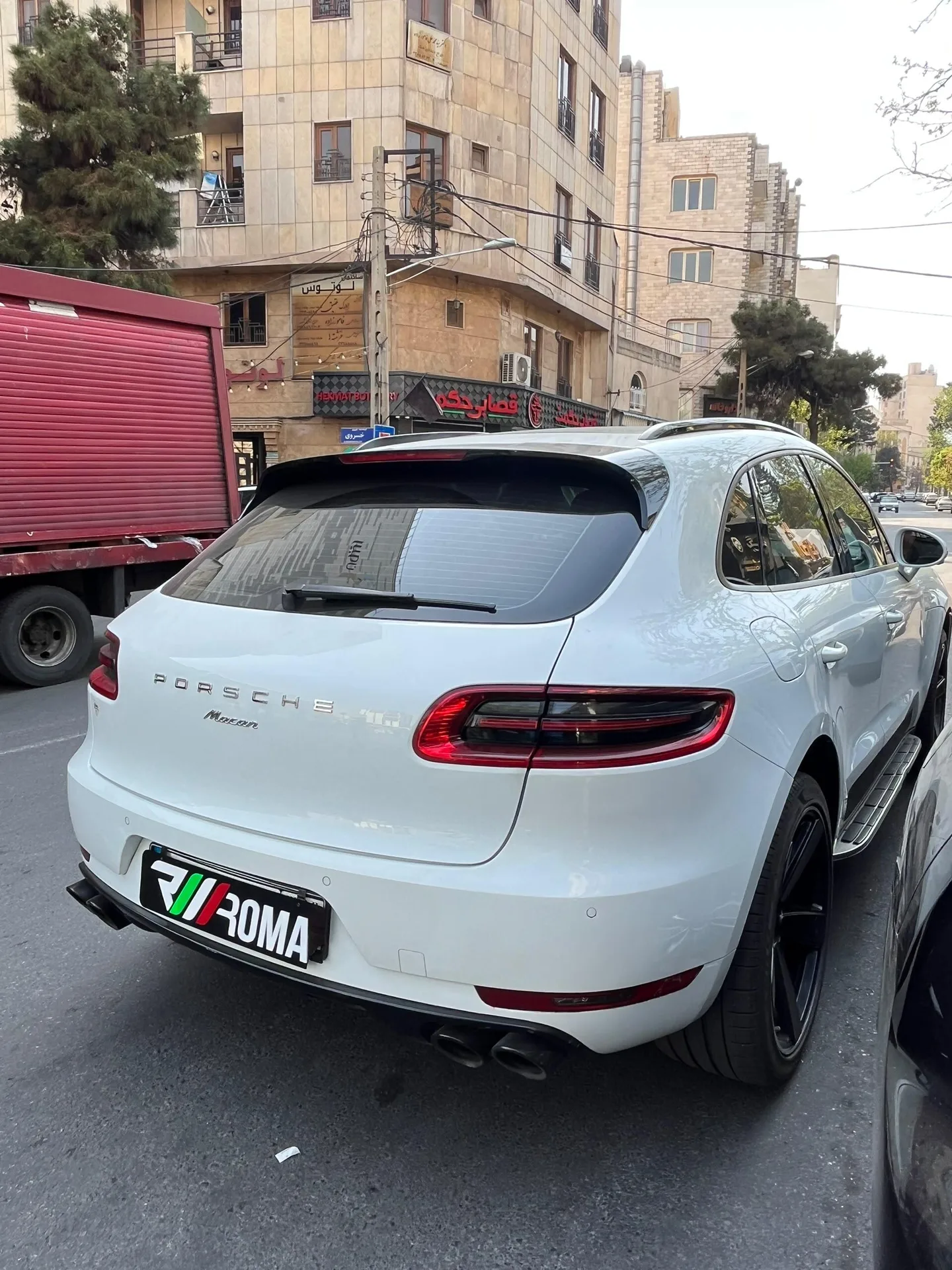 پورشه  ماکان 10