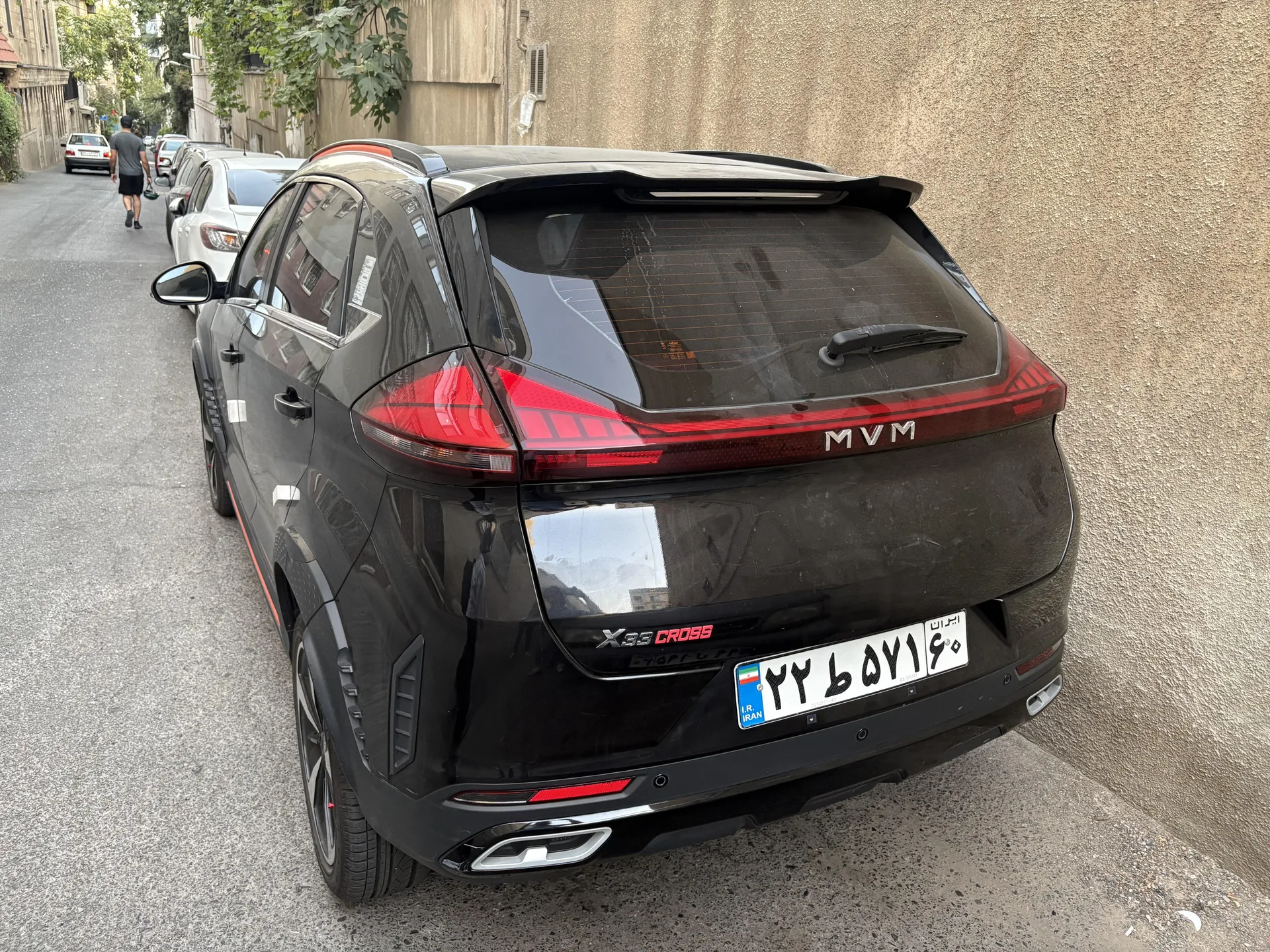 ام وی ام X33 کراس