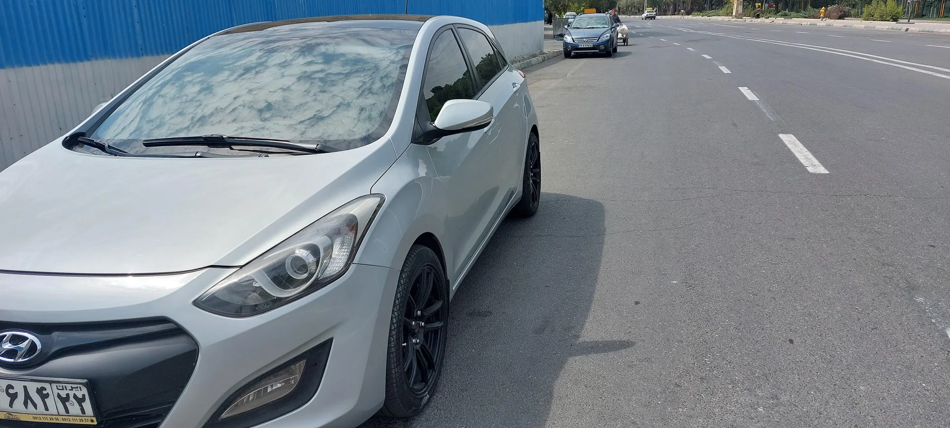 هیوندای  i30 4