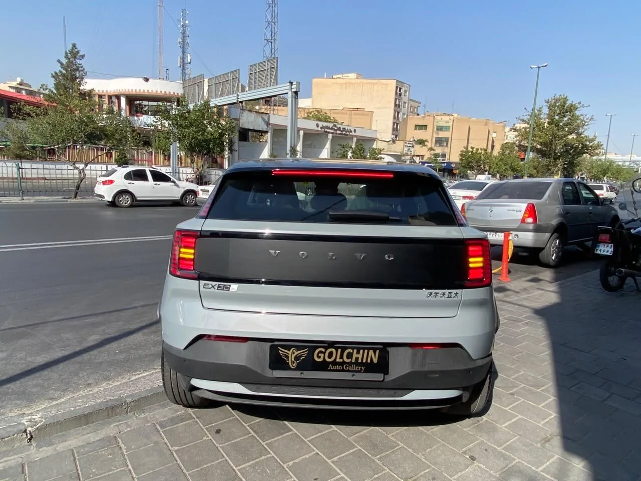 ولوو  EX30 23