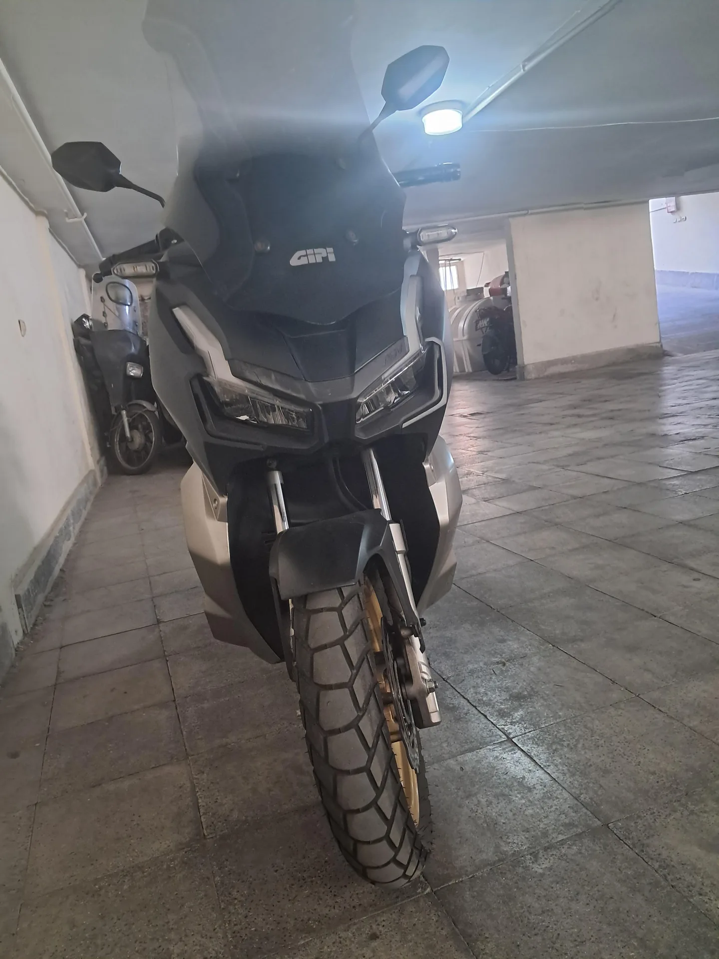 هوندا ADV 150