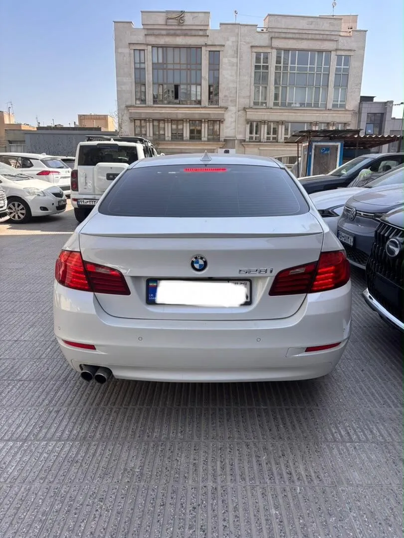 ب ام و  سری 5 سدان 2