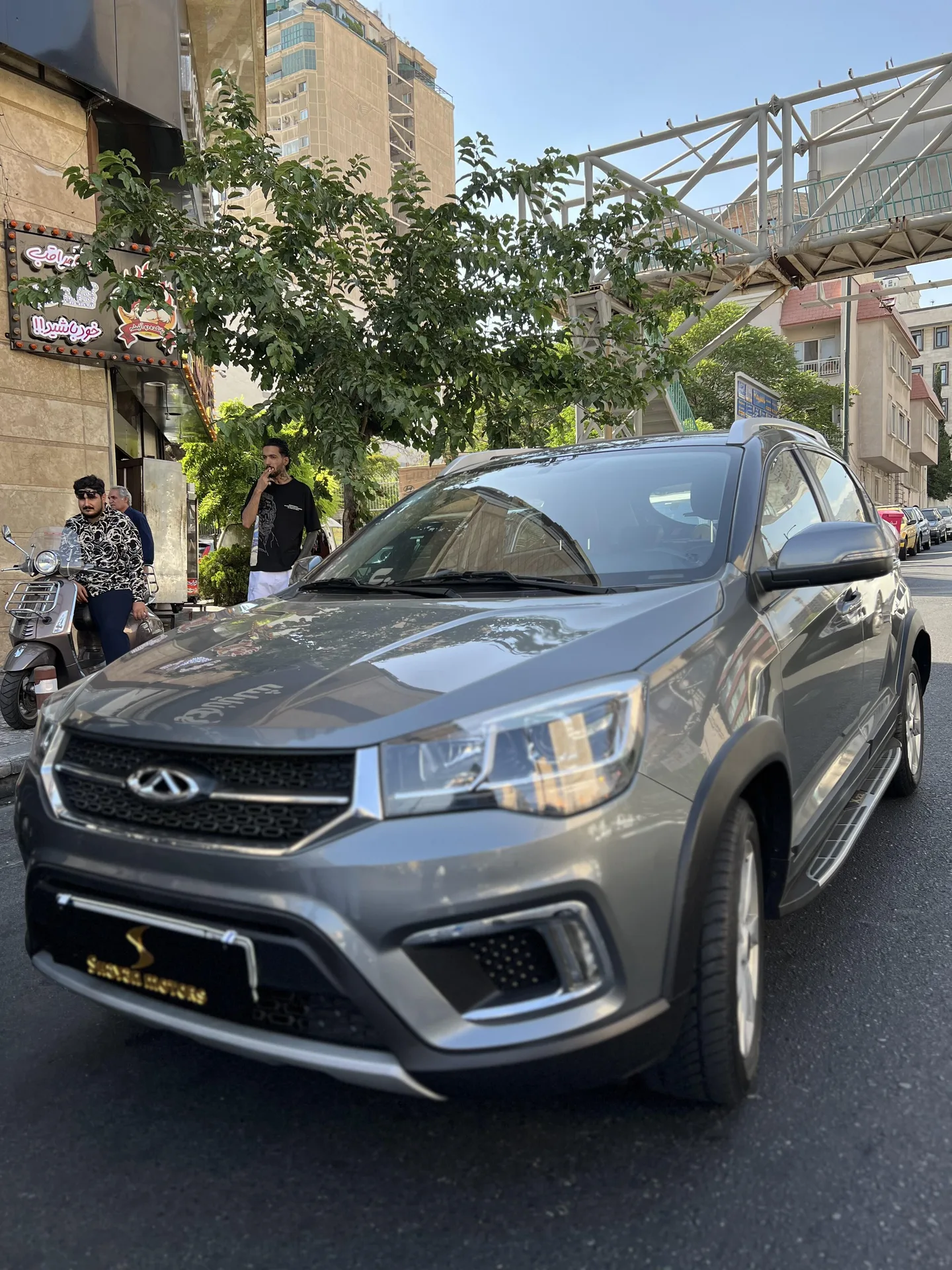 ام وی ام  X22 2