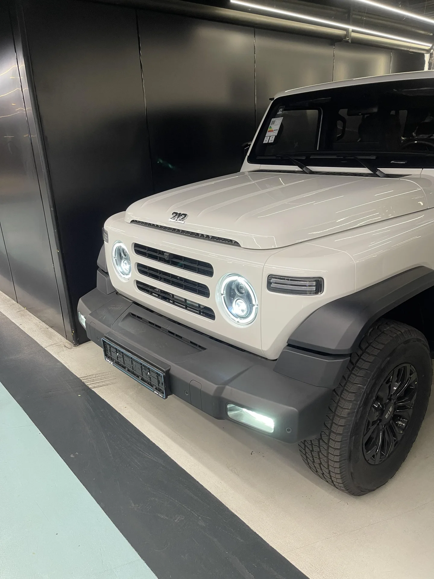 بی ای دبلیو (BAW)  212