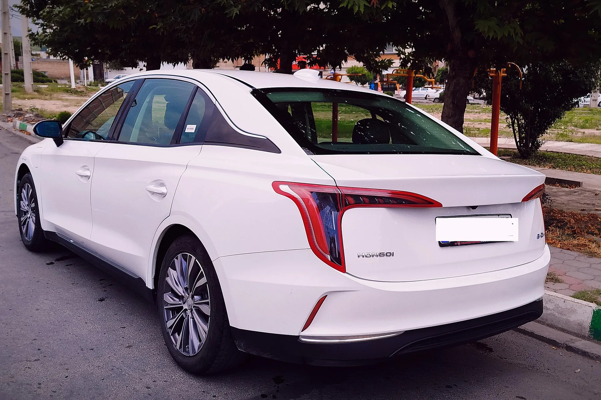 هونگچی  E-QM5 3