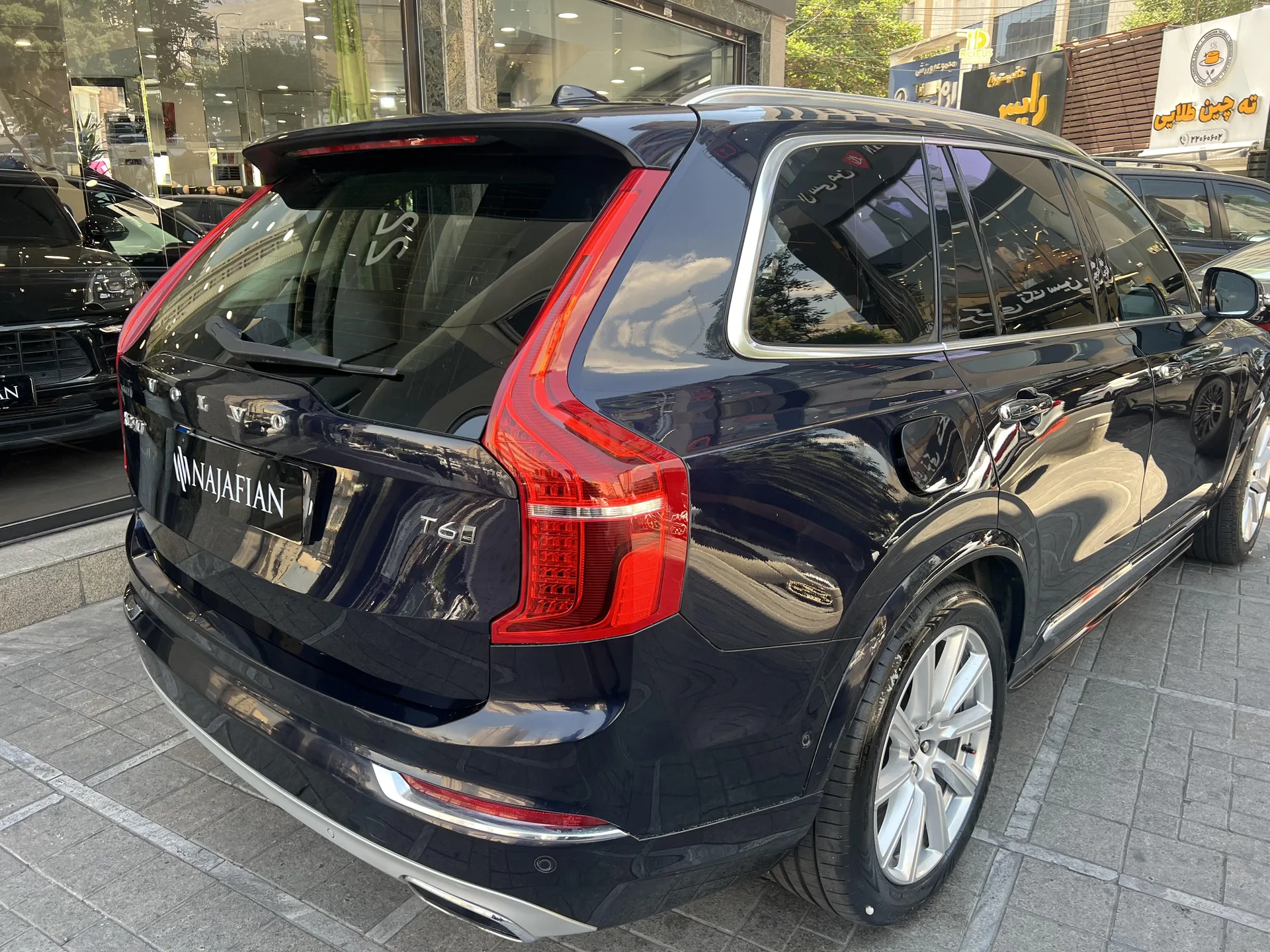 ولوو  XC90 4