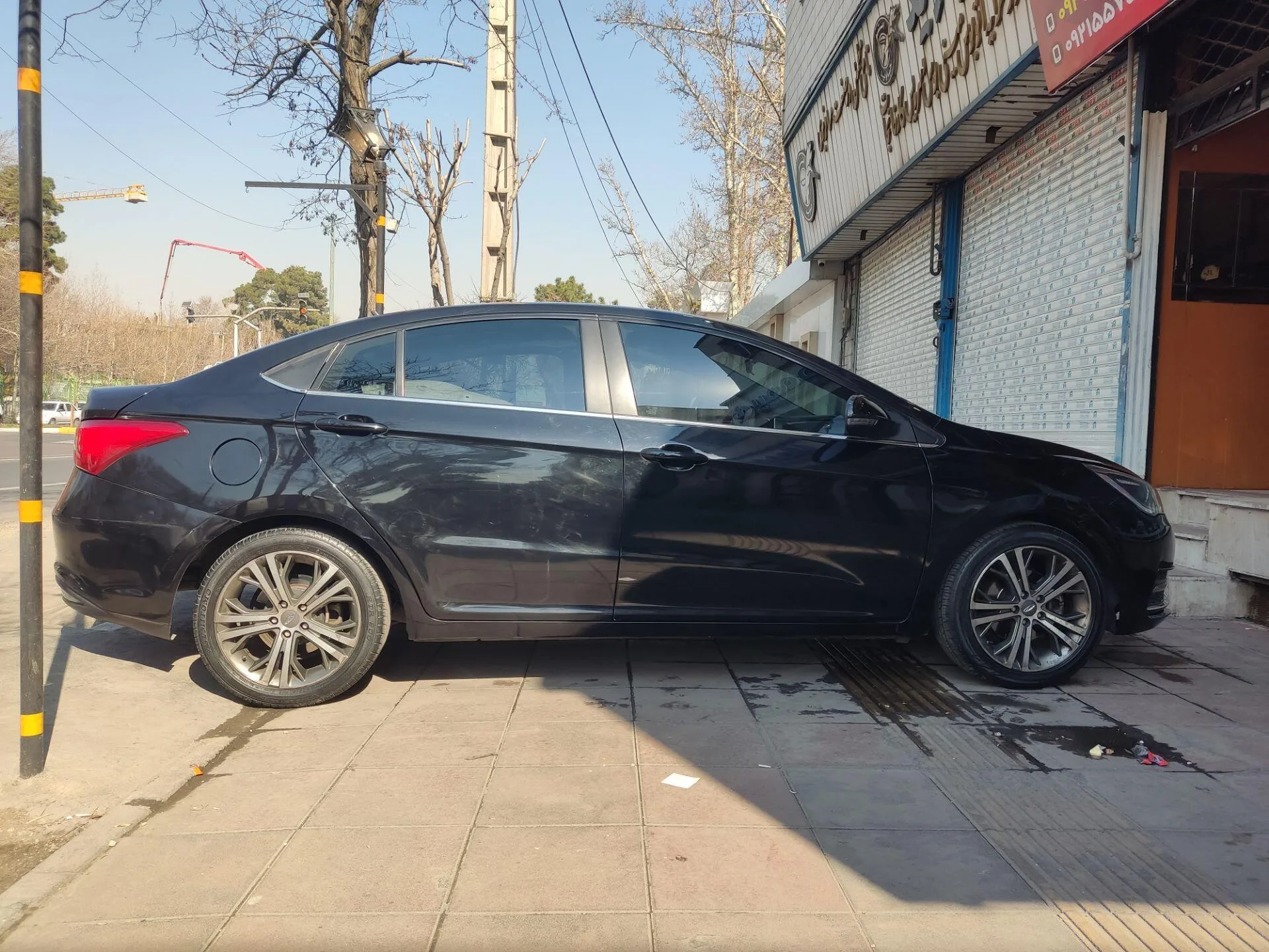 ام وی ام آریزو 5ev