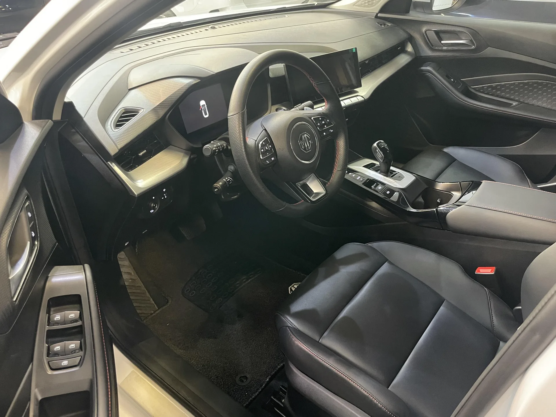 ام جی  GT 4