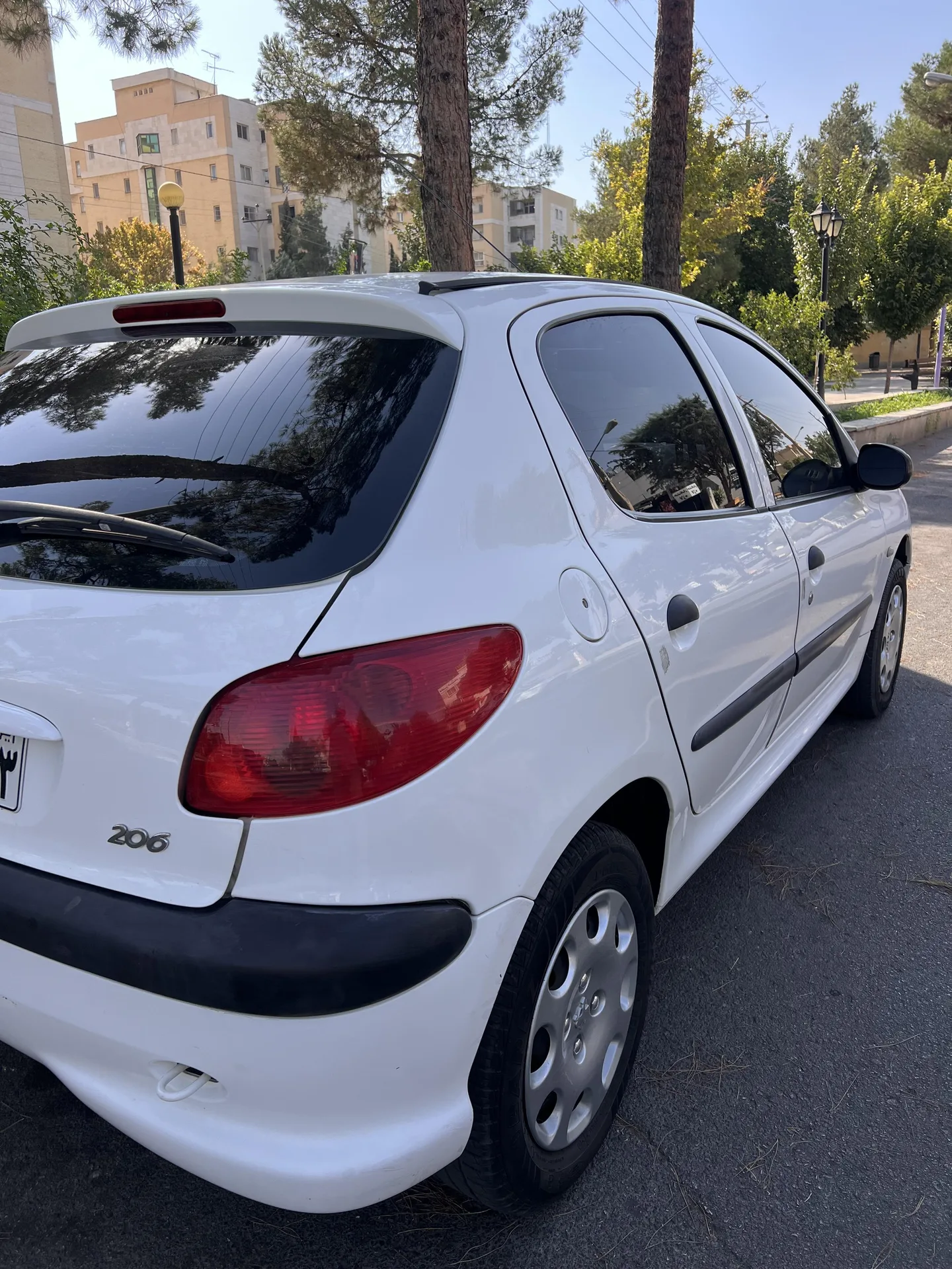 پژو 206
