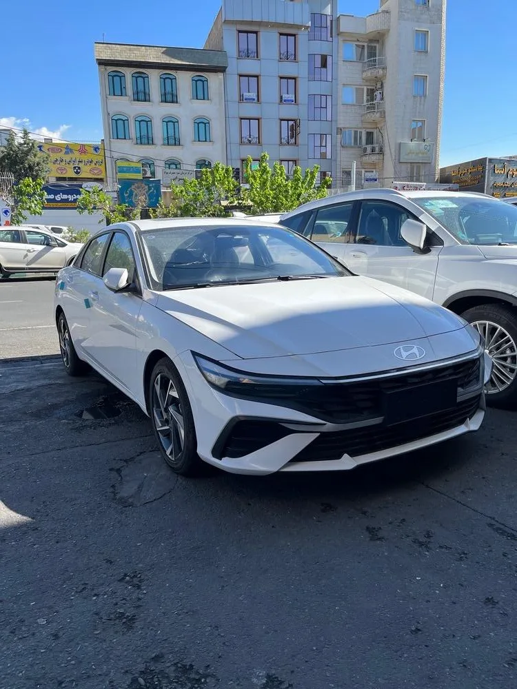 هیوندای النترا