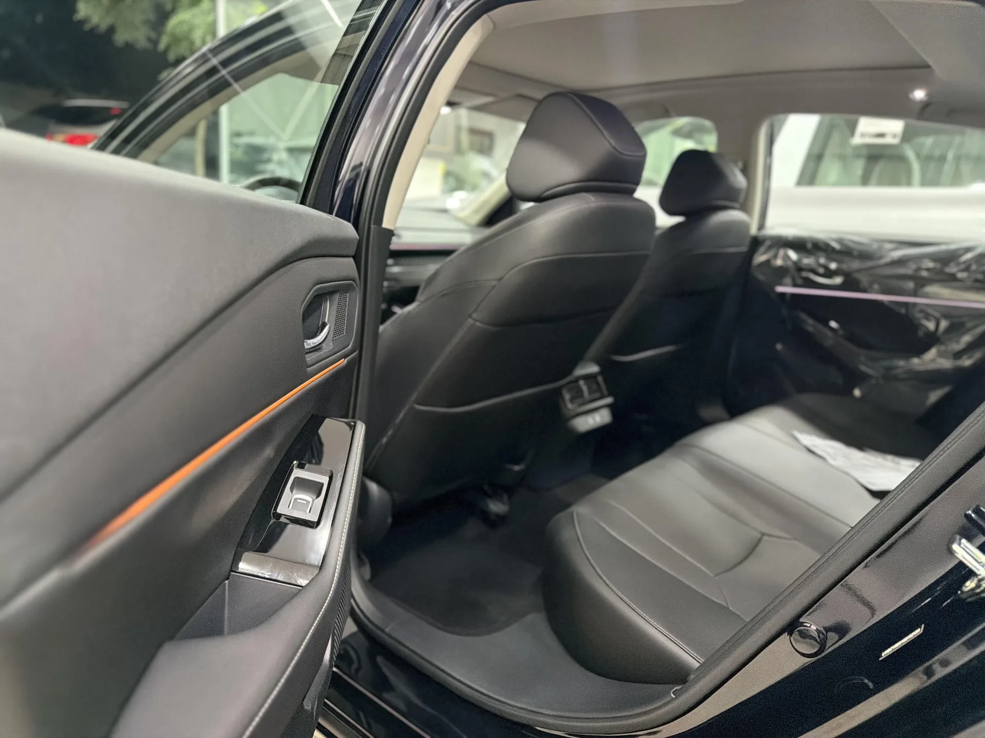 هوندا  آکورد e:PHEV 8