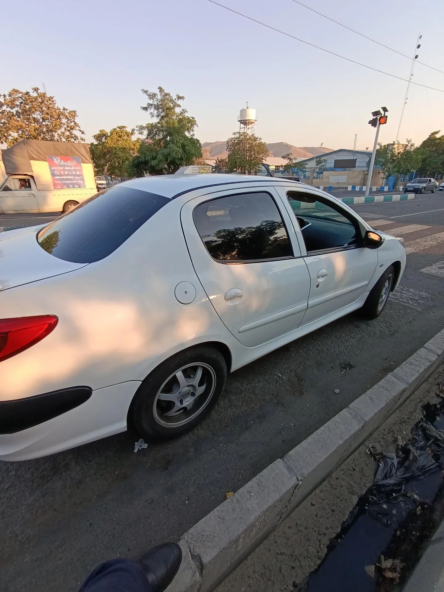 پژو  207 صندوقدار