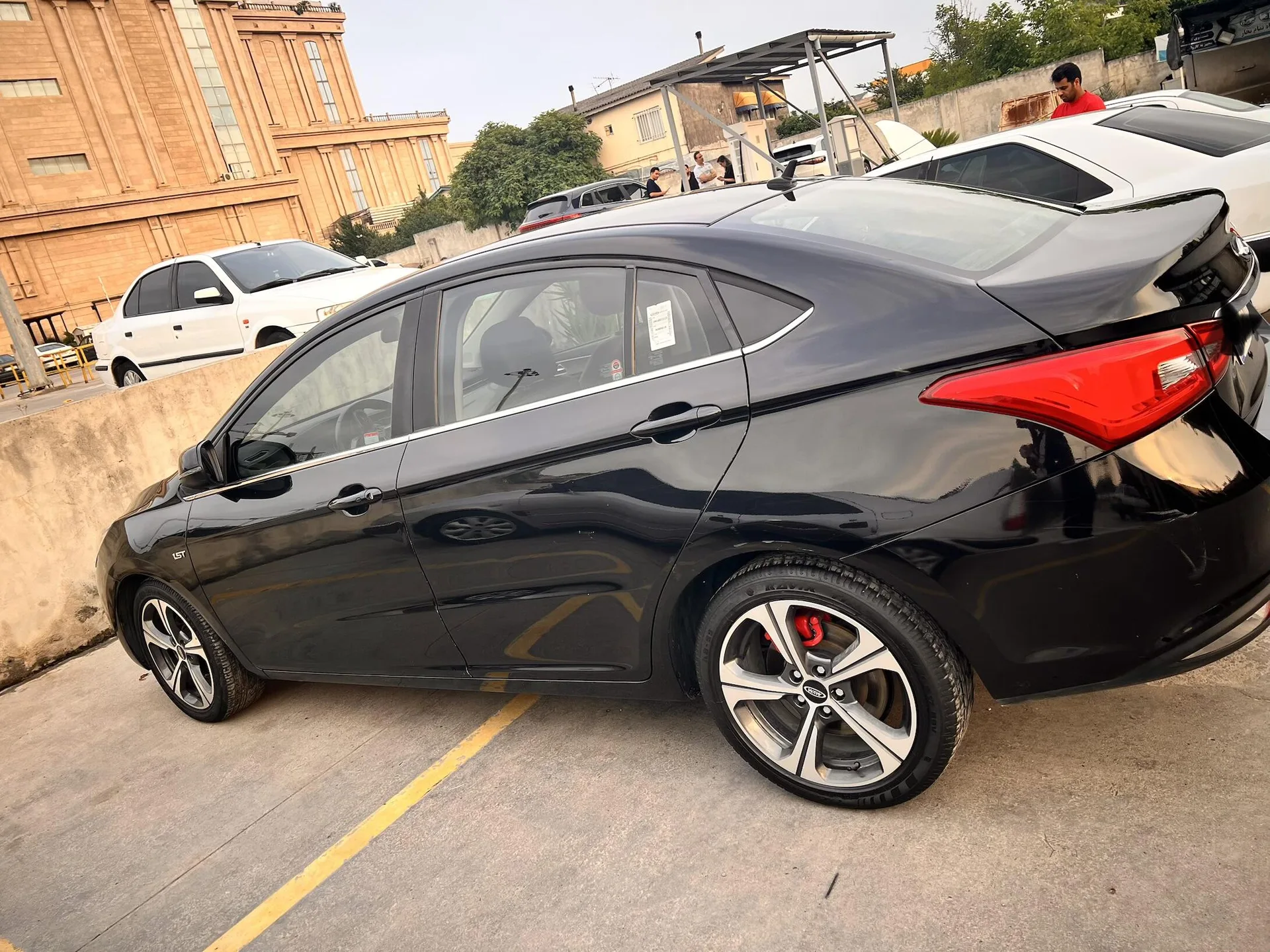 ام وی ام  آریزو 5ev 2