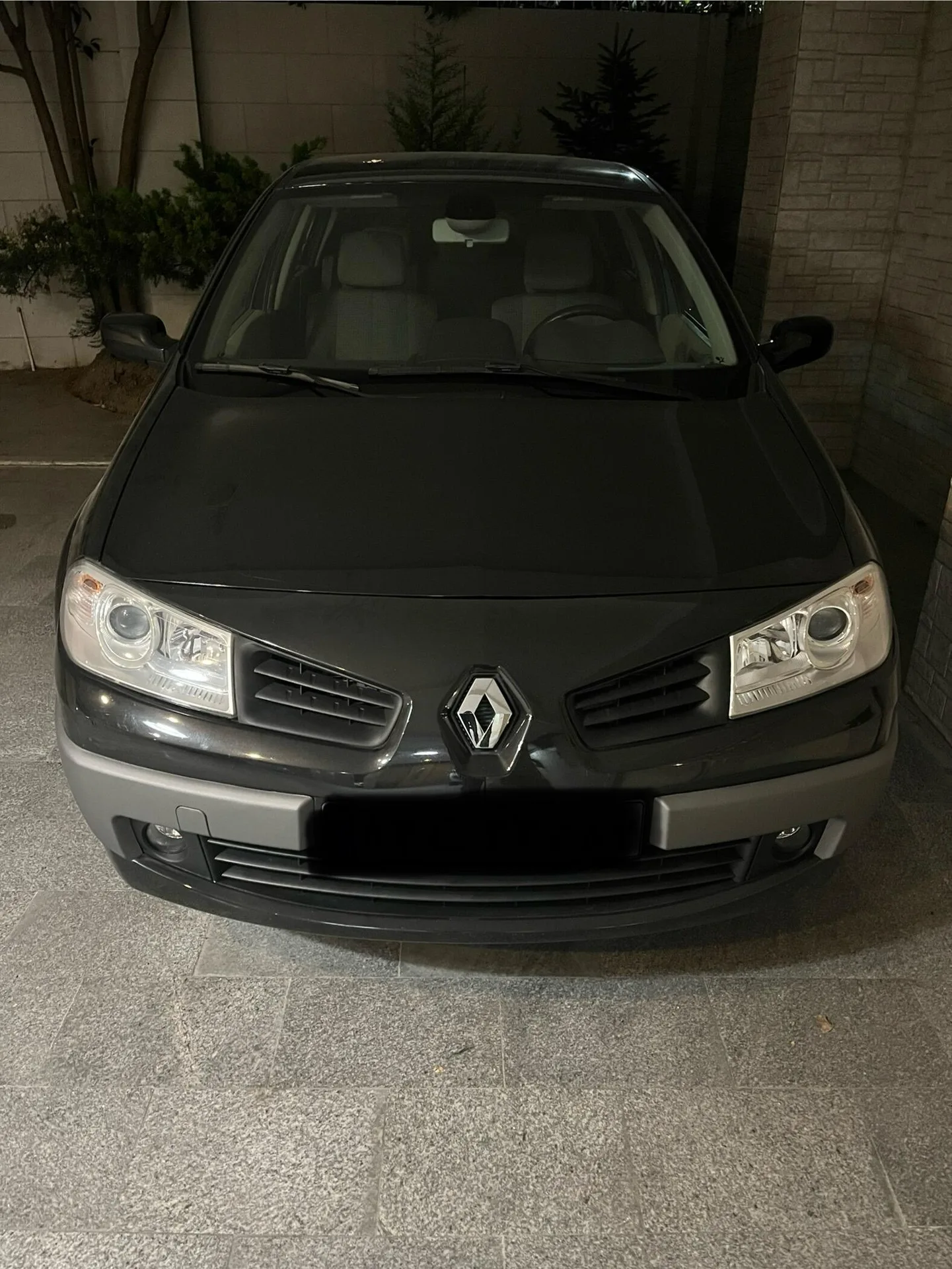 رنو مگان (مونتاژ)