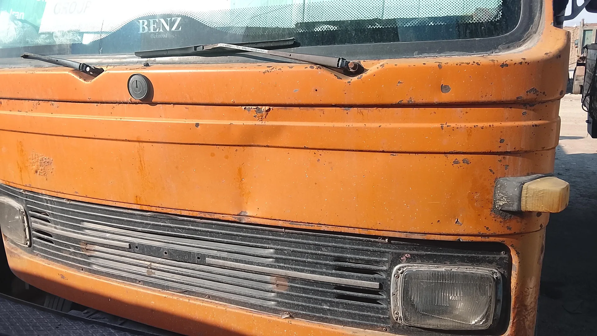 خاور 608