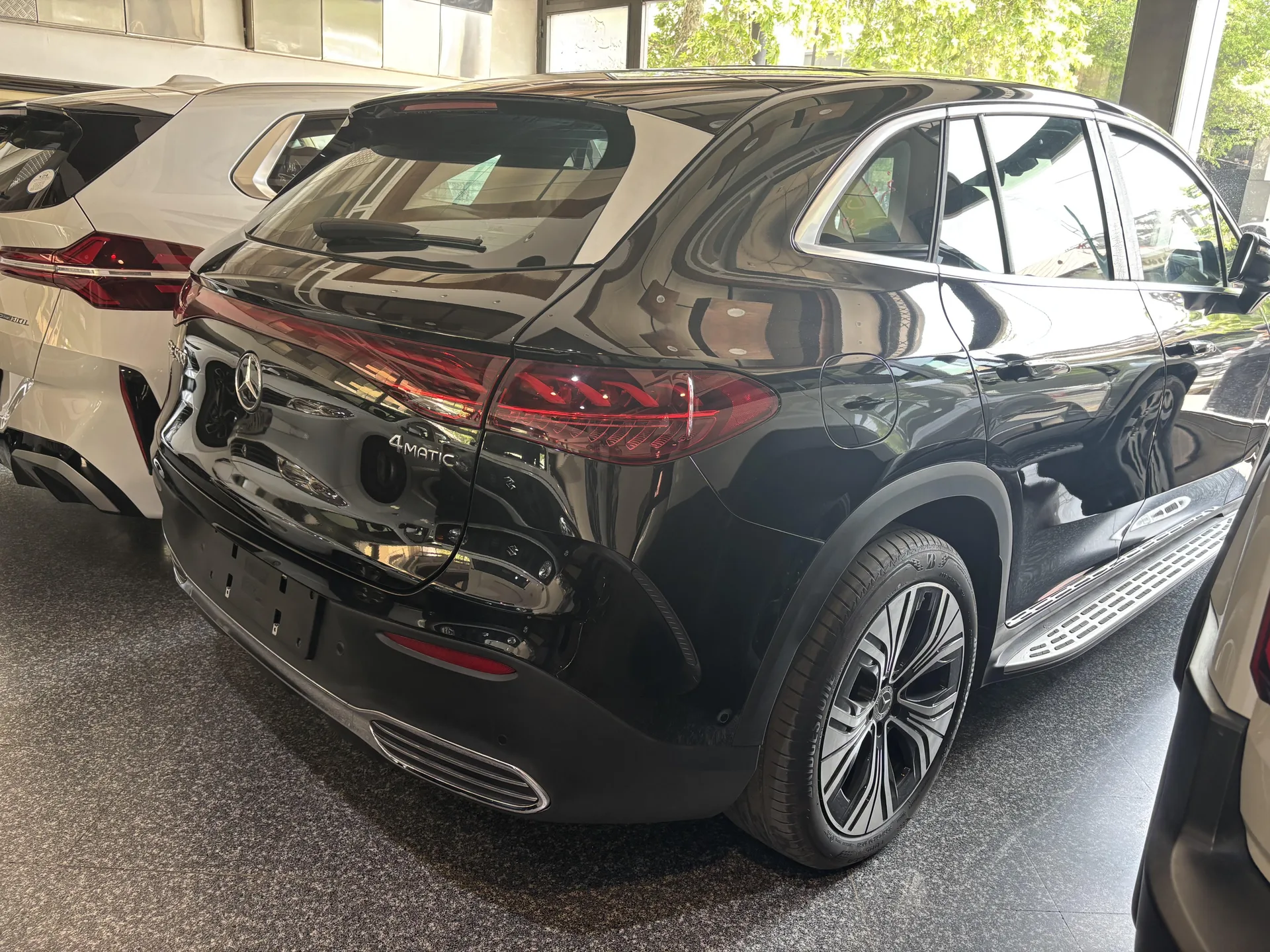 بنز EQE SUV