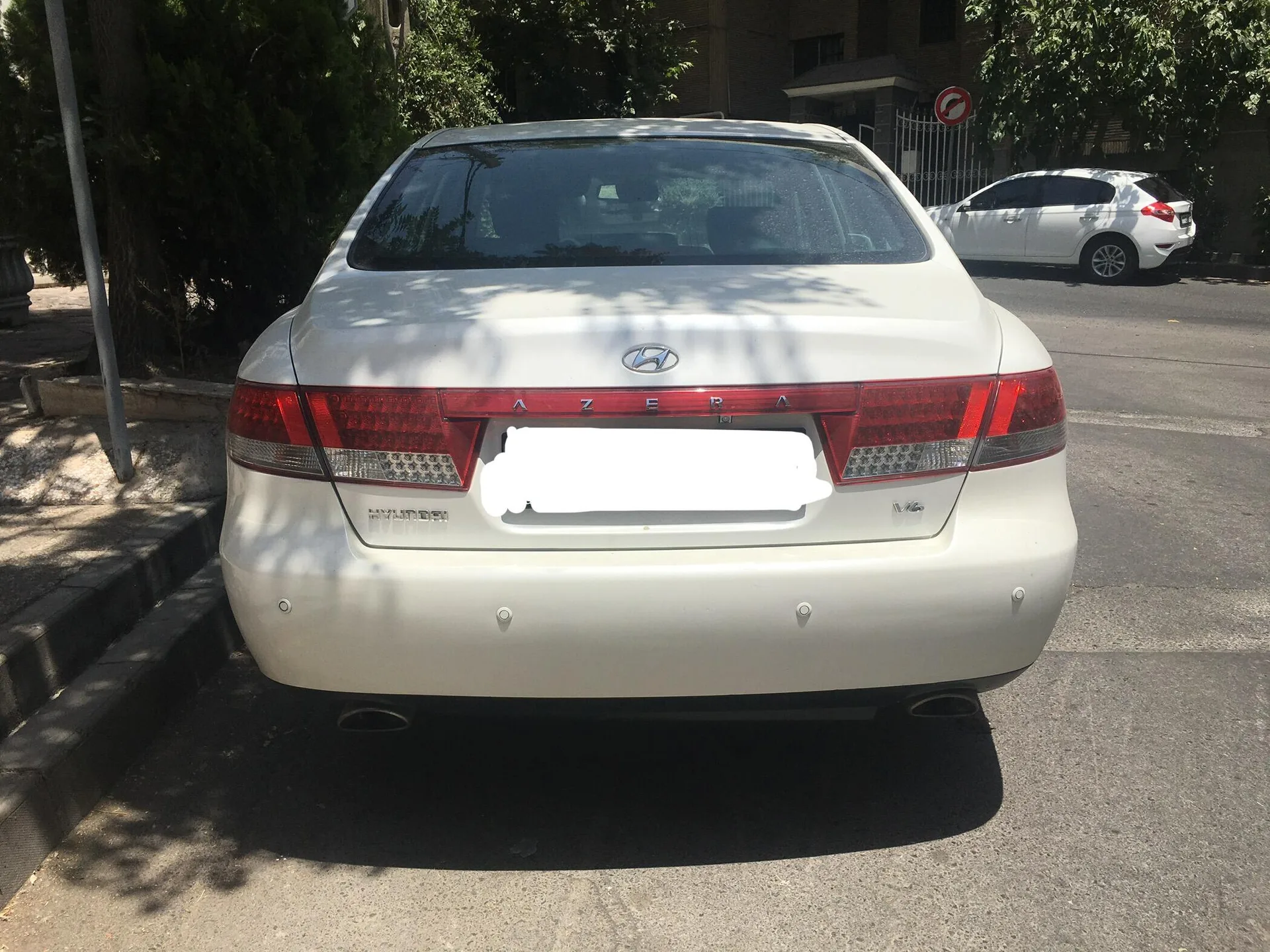 هیوندای آزرا (گرنجور)
