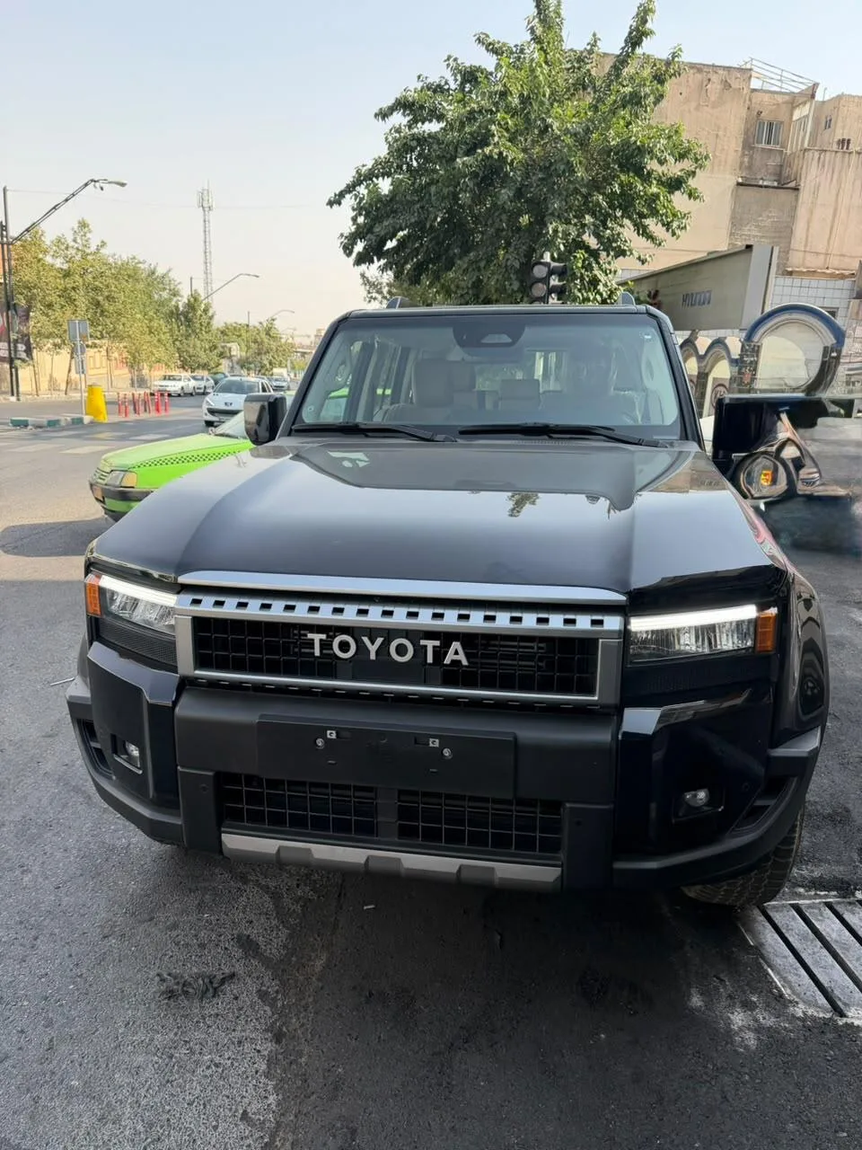 تویوتا پرادو چهار در