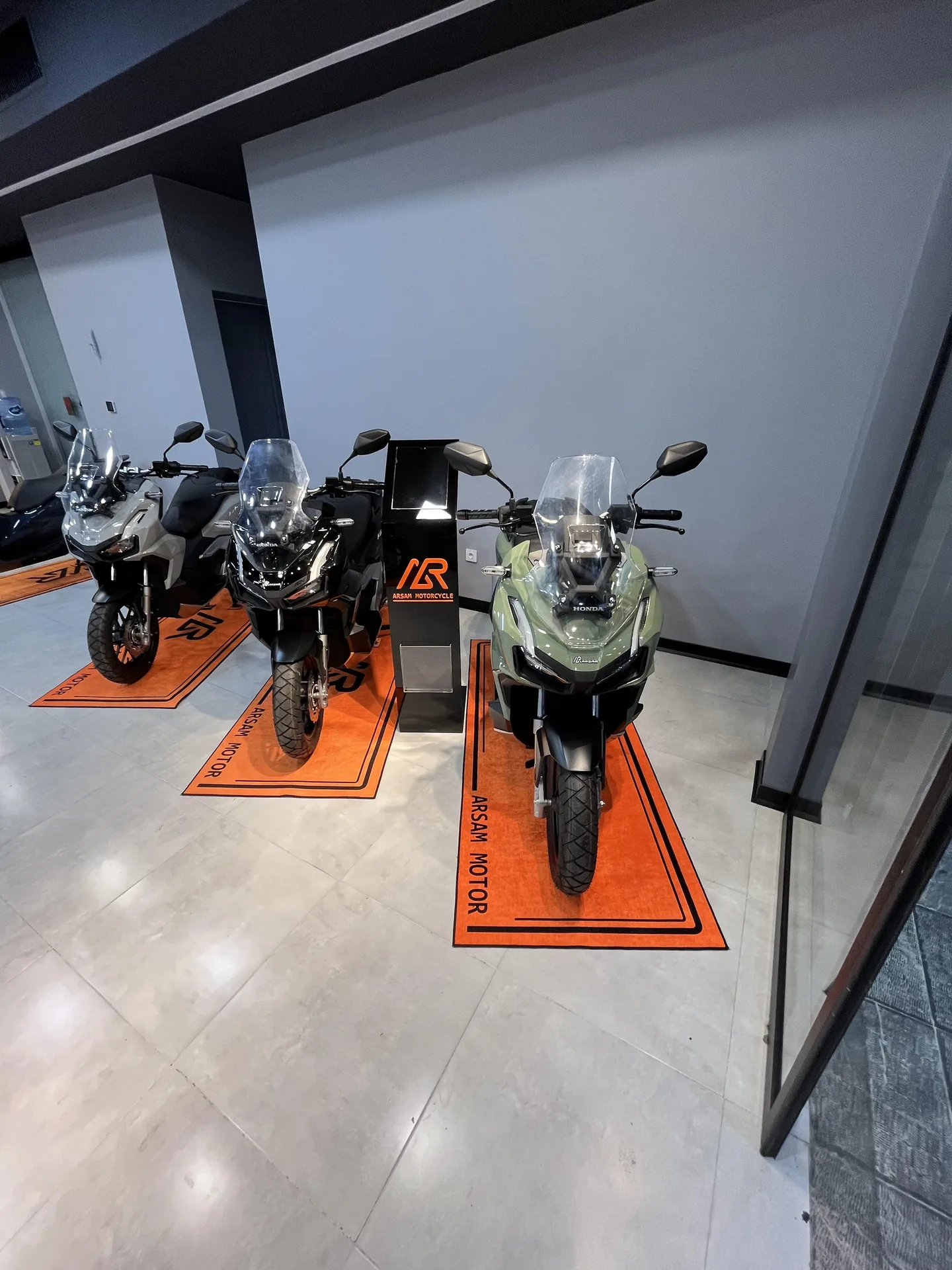 هوندا  ADV 160 3