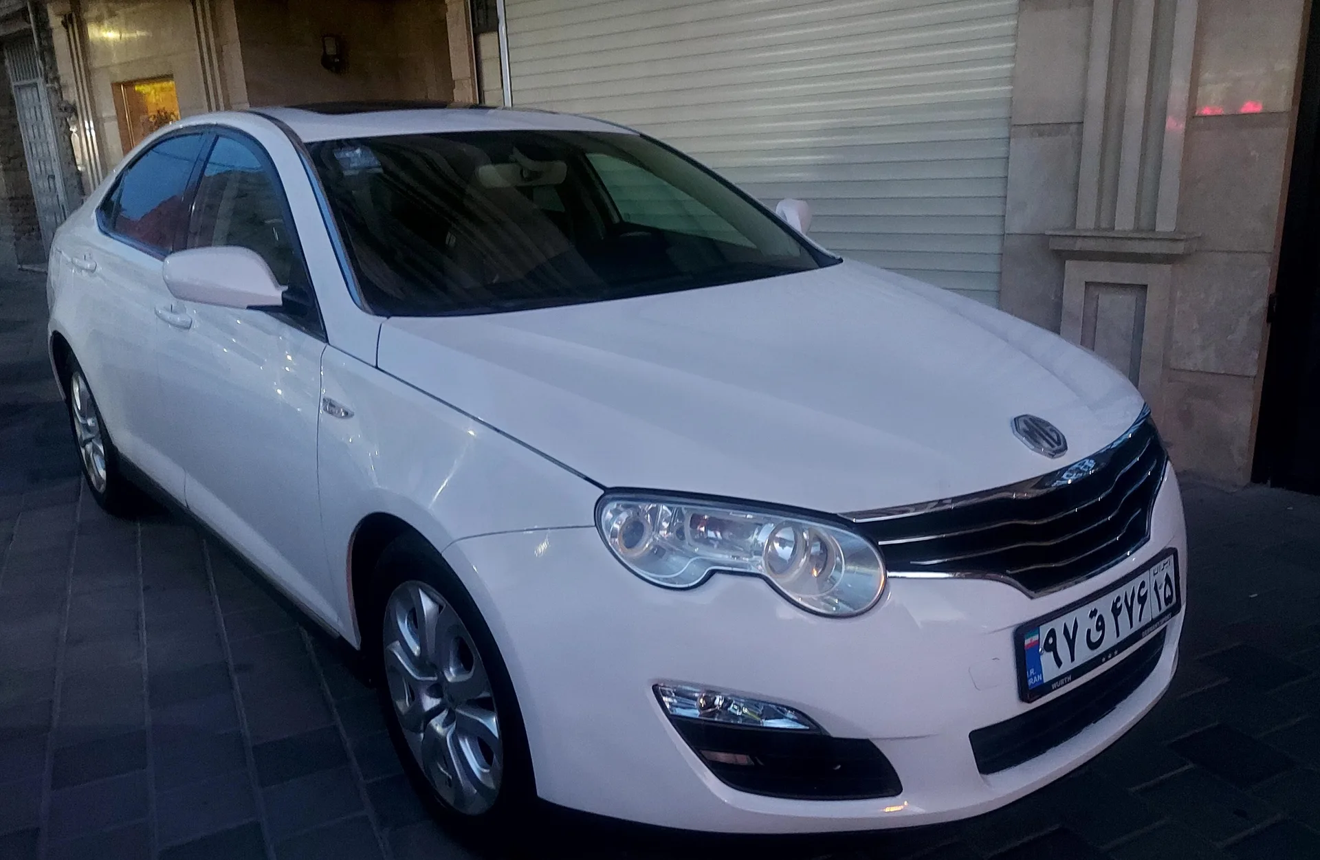 ام جی  550